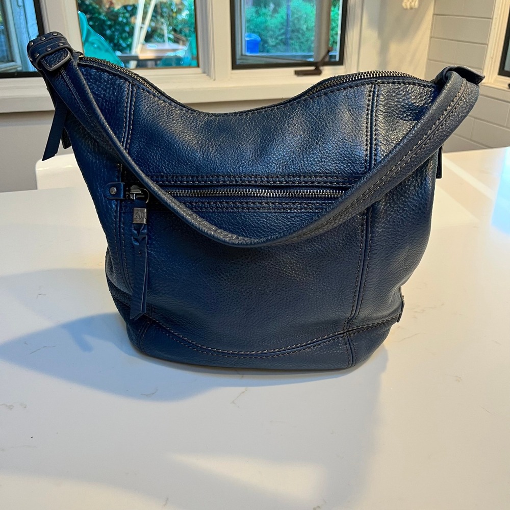 The Sak Sequoia Navy Blue Pebbled Leather Hobo Shoulder Bag Contrast Stitching